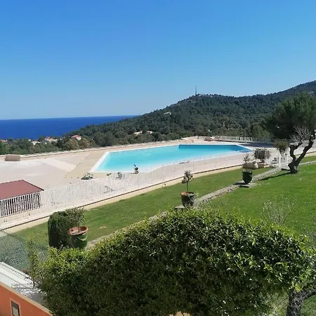 Le Hameau Cap Esterel Апартаменты *