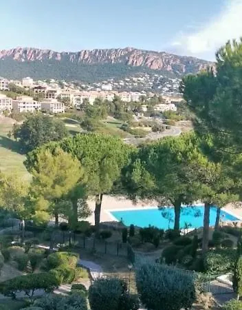 Le Hameau Cap Esterel Сен-Рафаэль